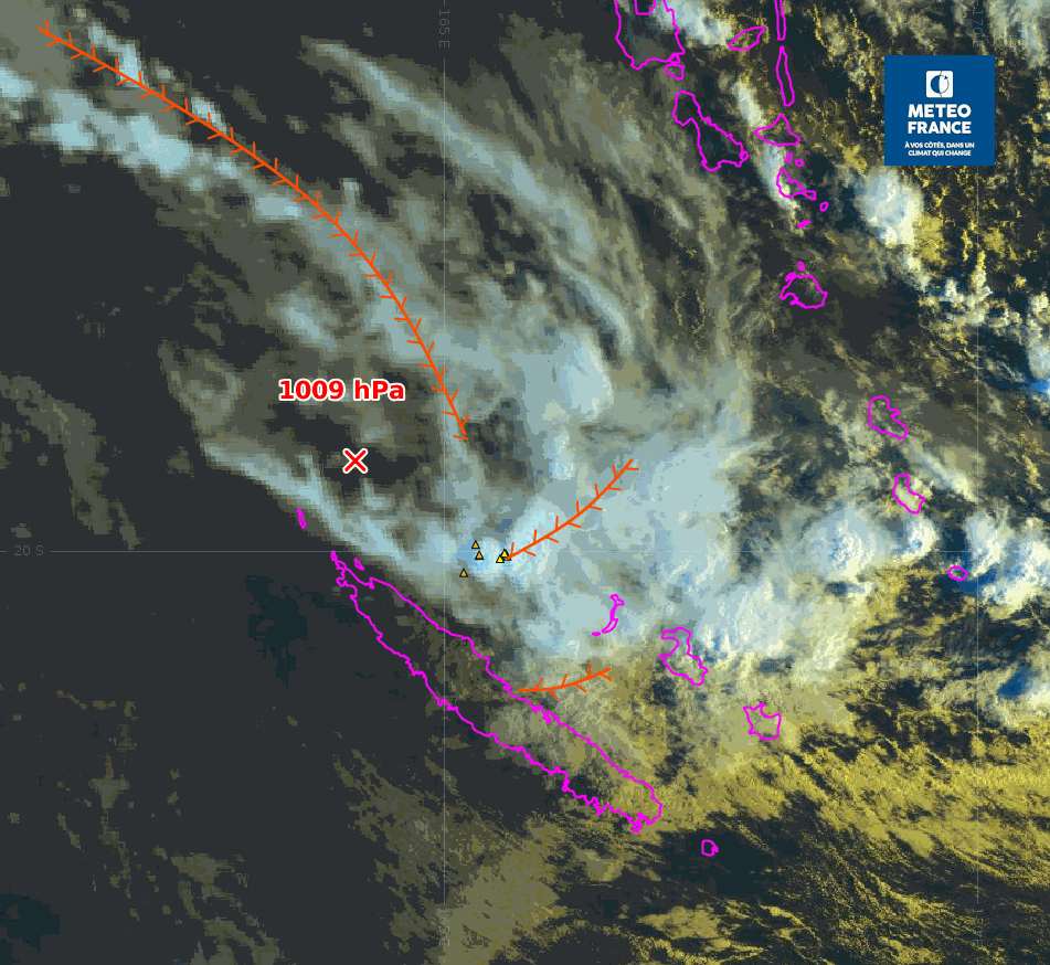 1 IR+VIS HIMAWARI9 pour mer 18 02 2026 à 21 50 UTC