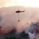 Incendie et Helicoptère bombardier d'eau © Patrick Herv